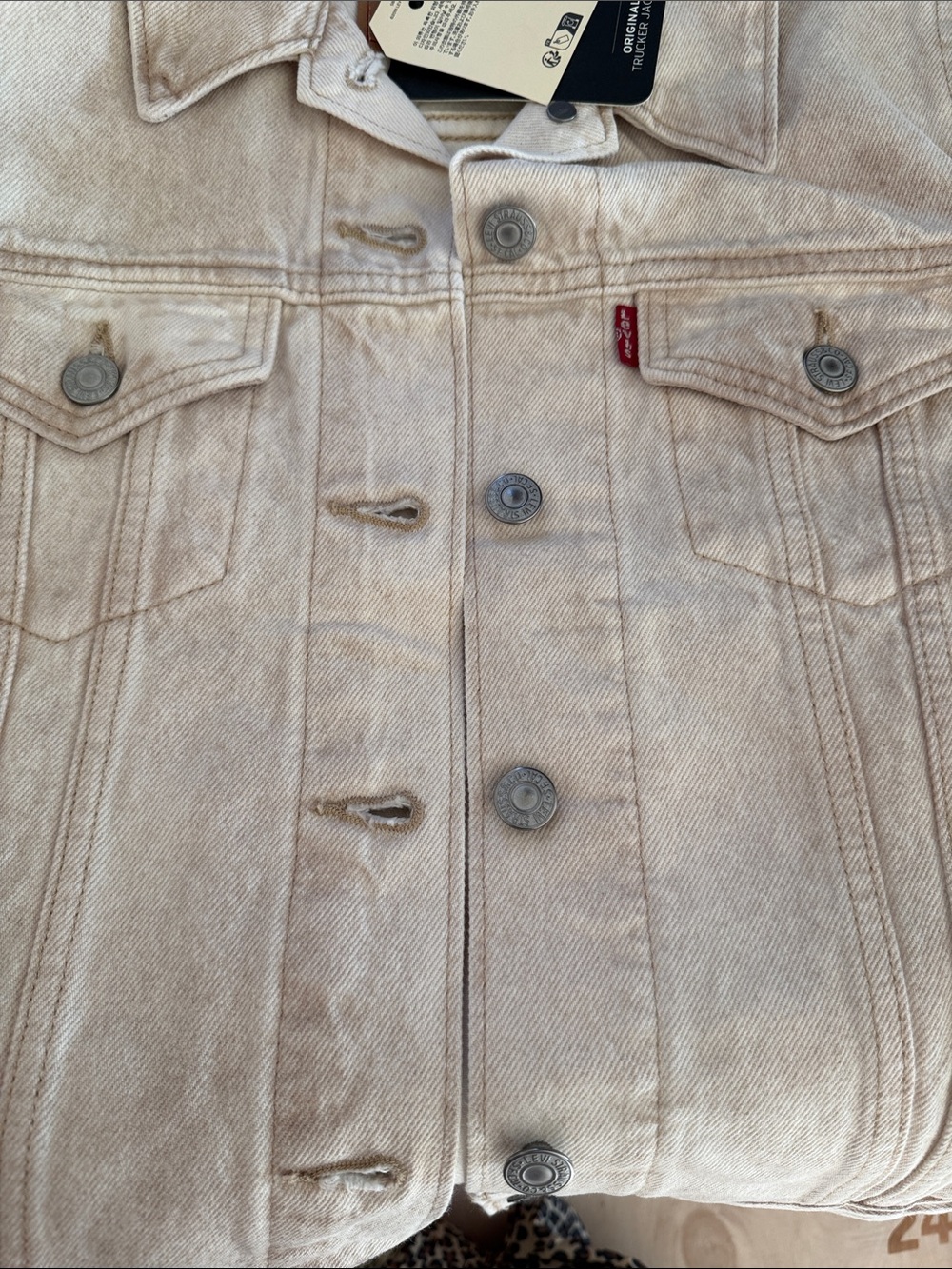 Levi's Cream Jean Jacket for Women - Picture 5 of 6